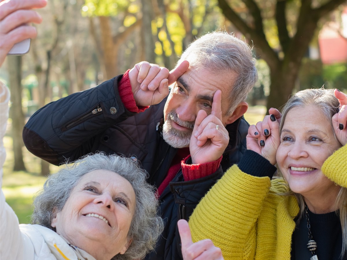 Pacientes de la tercera edad con longevidad activa y buena calidad de vida